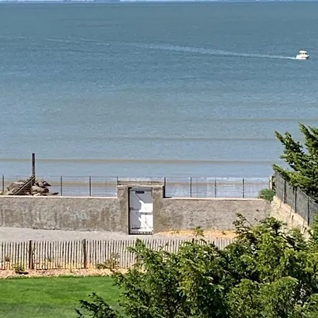 La Plage D *